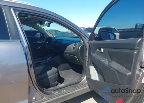 2011 Kia Sportage Ex z USA, uszkodzony, nr VIN KNDPC3A28B7140878